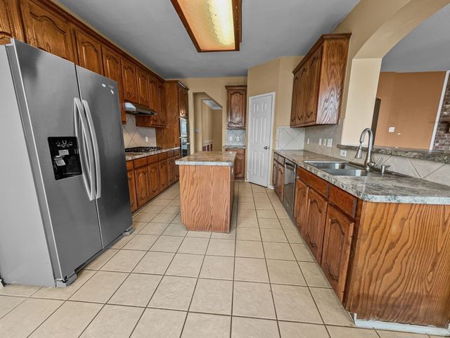 5530 Greensboro Drive, Frisco, TX 75035