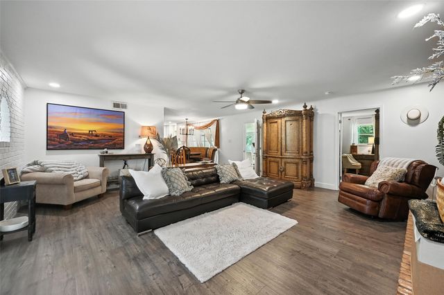103 Mockingbird Lane, Weatherford, TX 76086