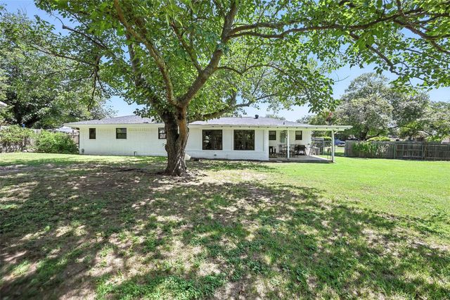 103 Mockingbird Lane, Weatherford, TX 76086