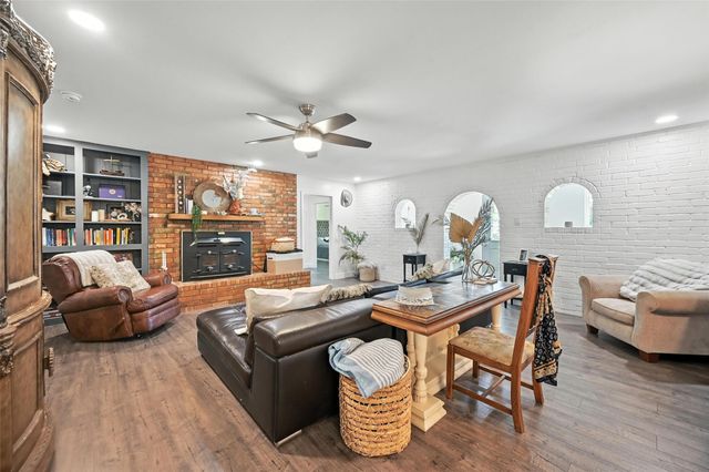 103 Mockingbird Lane, Weatherford, TX 76086