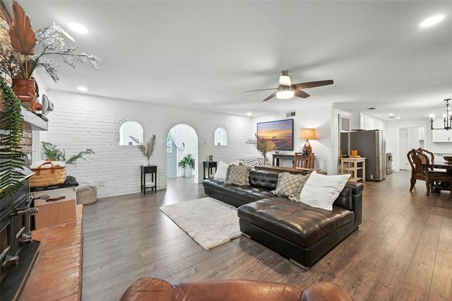 103 Mockingbird Lane, Weatherford, TX 76086