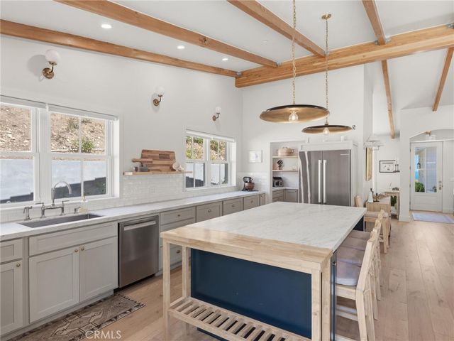 30375 Diamonte Lane, Rancho Palos Verdes, CA 90275