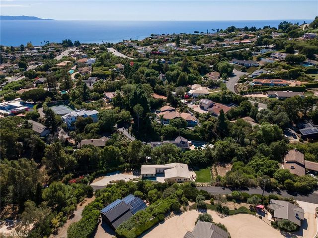 30375 Diamonte Lane, Rancho Palos Verdes, CA 90275