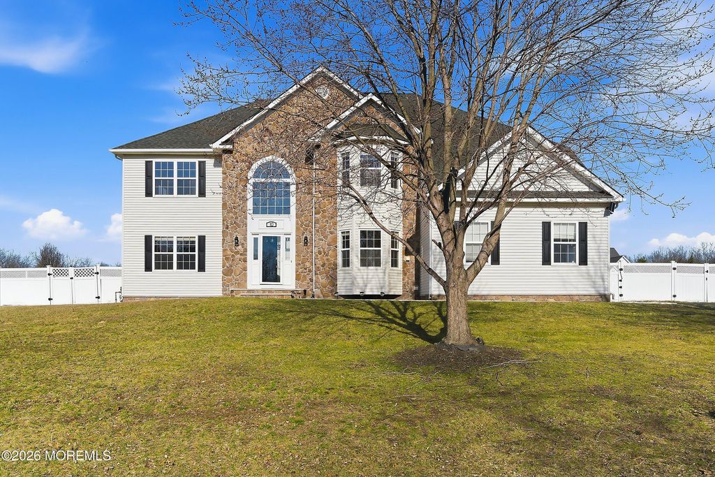 10 Etty Court, Manchester, NJ 08759