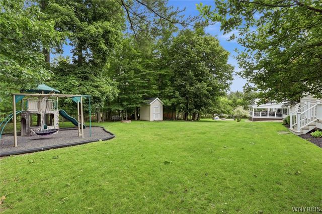 290 Independence Drive, Orchard Park, NY 14127