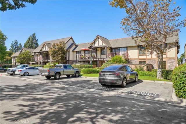 3685 S Bear Street B, Santa Ana, CA 92704