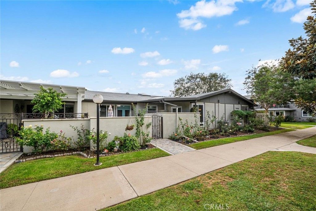 1851 McKinney Way 25B, Seal Beach, CA 90740 — photo 2