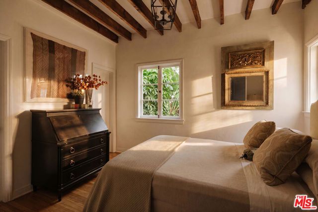 1027 Ridgedale Drive, Beverly Hills, CA 90210