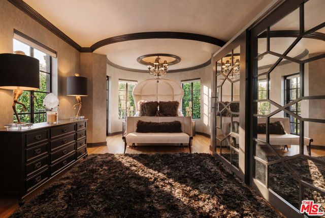 1027 Ridgedale Drive, Beverly Hills, CA 90210