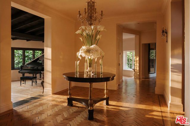 1027 Ridgedale Drive, Beverly Hills, CA 90210