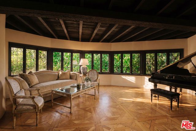 1027 Ridgedale Drive, Beverly Hills, CA 90210
