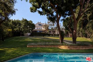 1027 Ridgedale Drive, Beverly Hills, CA 90210