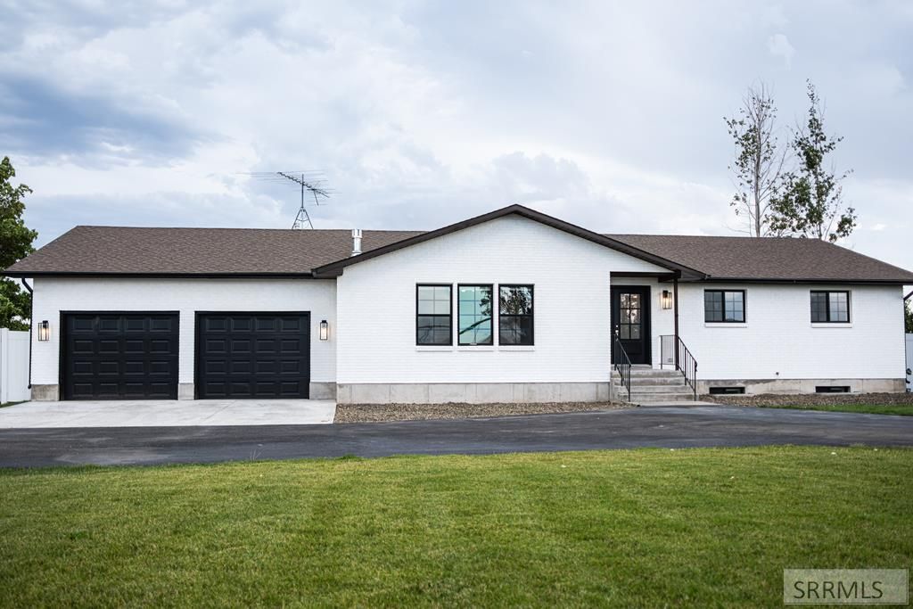2303 W 3000 N, Rexburg, ID 83440