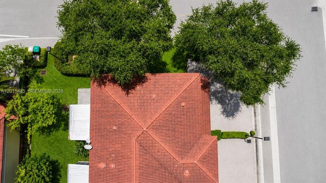 4946 SW 66th Ter, Davie, FL 33314