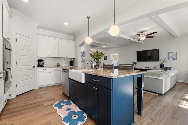 117 Candle Light Court, Advance, NC 27006