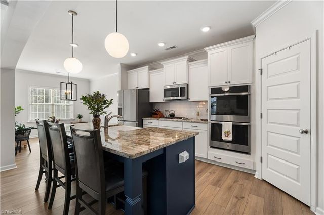 117 Candle Light Court, Advance, NC 27006