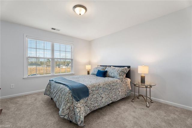 117 Candle Light Court, Advance, NC 27006