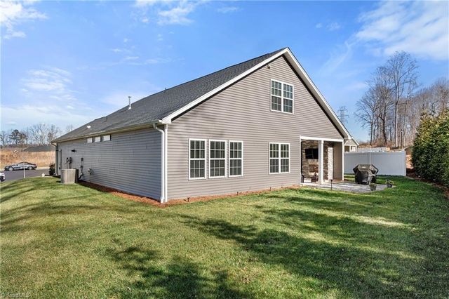 117 Candle Light Court, Advance, NC 27006