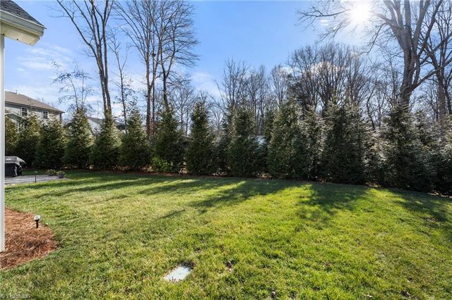 117 Candle Light Court, Advance, NC 27006