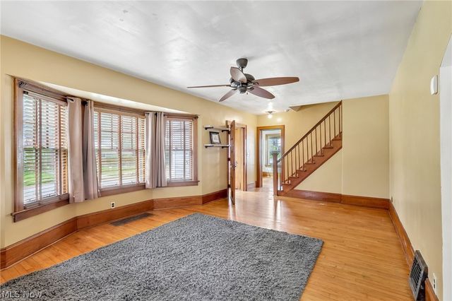 403 E Baird Avenue, Barberton, OH 44203