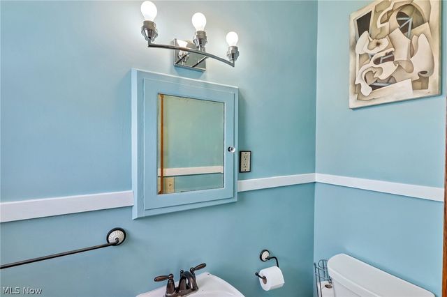403 E Baird Avenue, Barberton, OH 44203