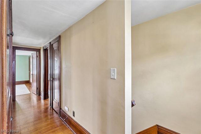 403 E Baird Avenue, Barberton, OH 44203