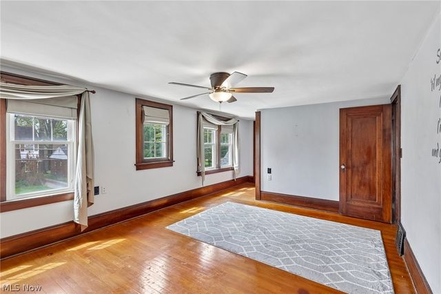 403 E Baird Avenue, Barberton, OH 44203