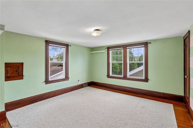 403 E Baird Avenue, Barberton, OH 44203