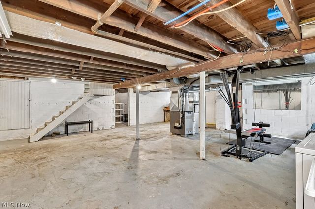 403 E Baird Avenue, Barberton, OH 44203