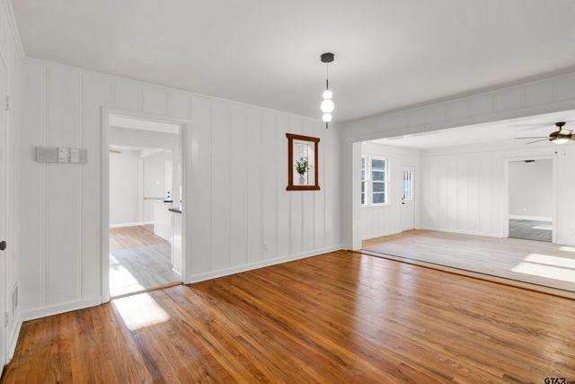 1300 Sunset Drive, Tyler, TX 75701