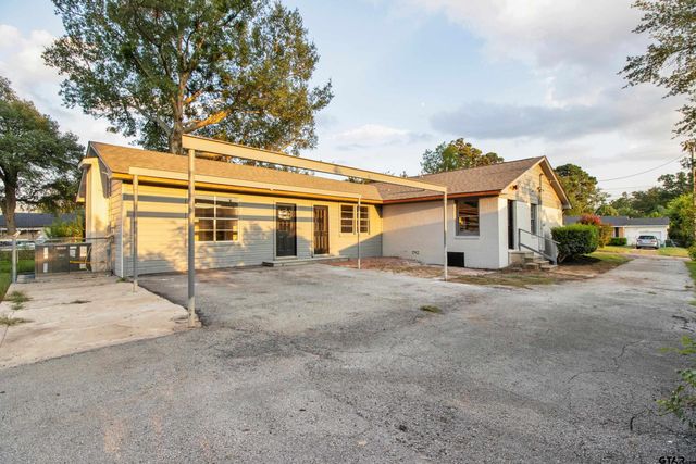 1300 Sunset Drive, Tyler, TX 75701