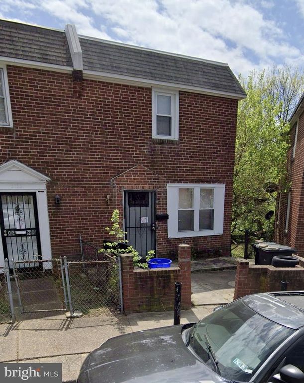 2120 S LLOYD ST, Philadelphia, PA 19142