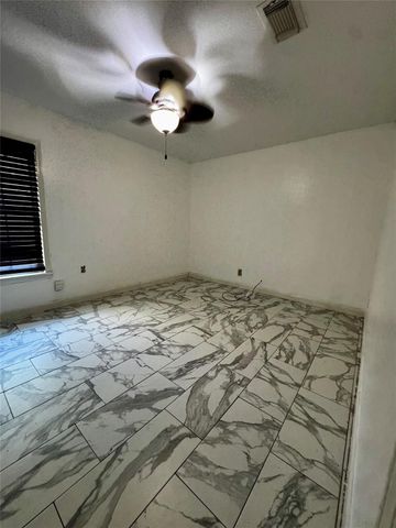 9227 Laura Koppe Road, Houston, TX 77078