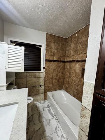 9227 Laura Koppe Road, Houston, TX 77078