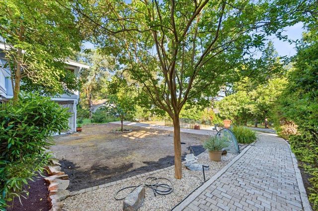 17708 Chaparral Dr, Penn Valley, CA 95946