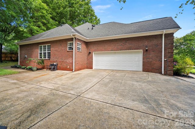 3003 Rochester Court, Monroe, NC 28110