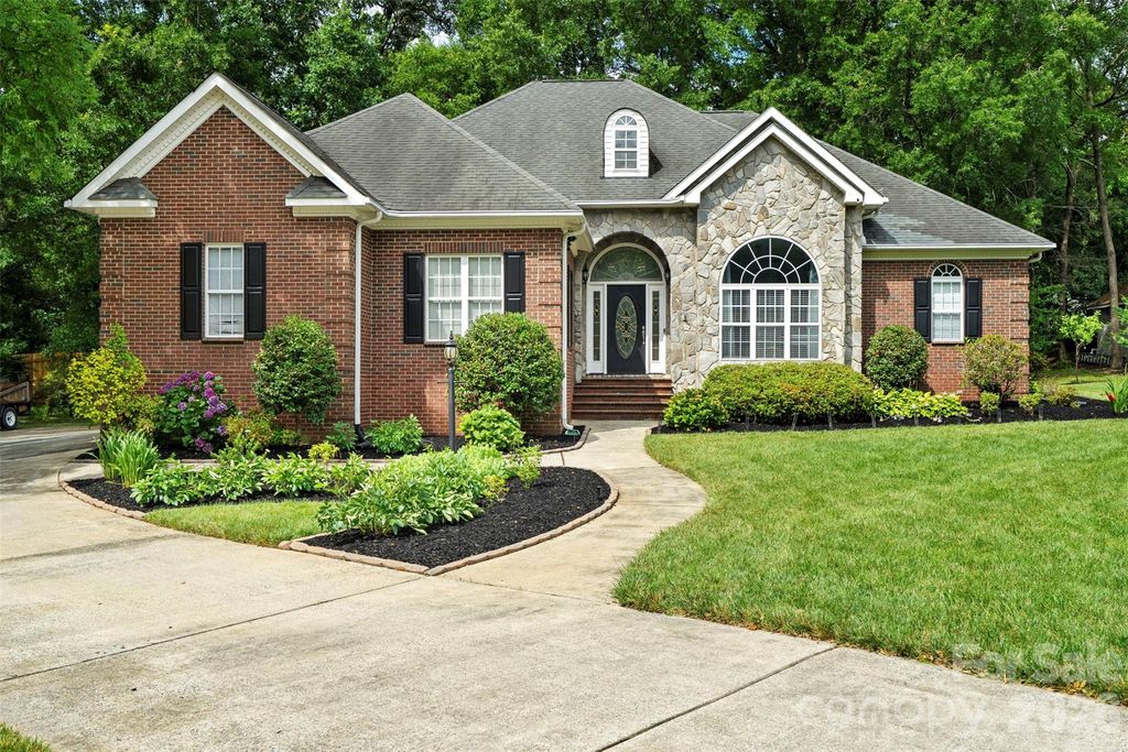 3003 Rochester Court, Monroe, NC 28110