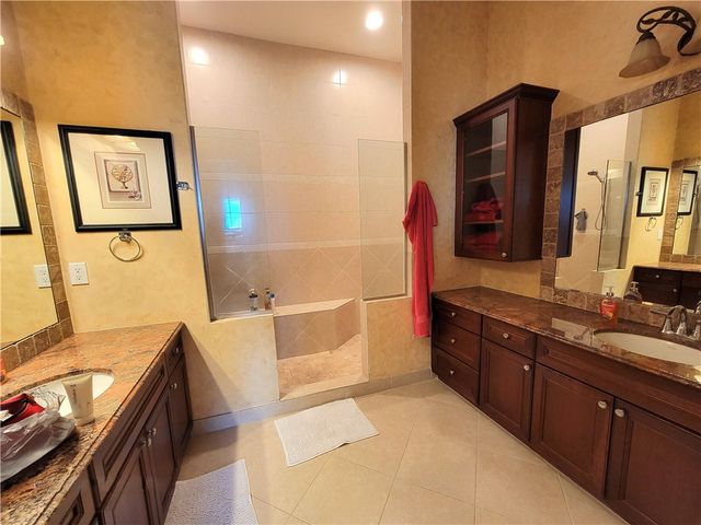 6095 Bella Rosa Lane 108, Vero Beach, FL 32966