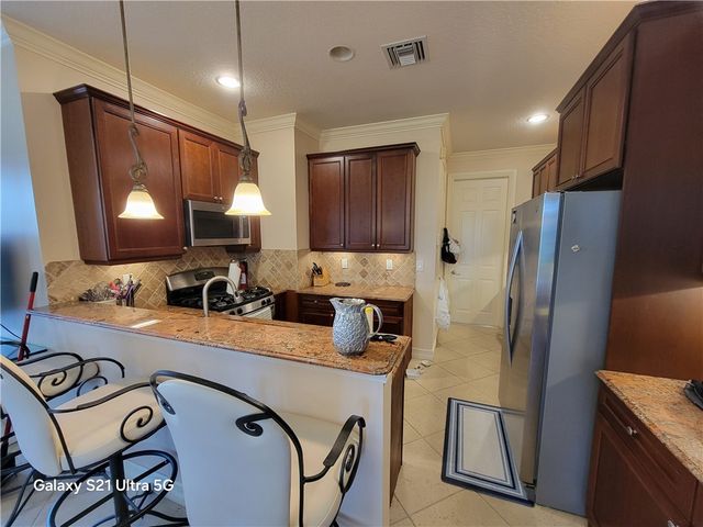 6095 Bella Rosa Lane 108, Vero Beach, FL 32966