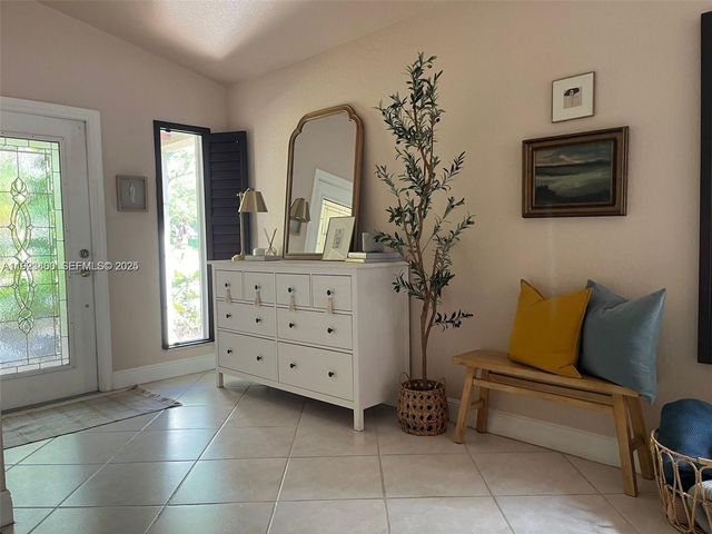 1564 Sunset Way, Weston, FL 33327