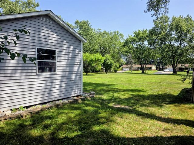 6421 Plainfield Avenue, Kalamazoo, MI 49048