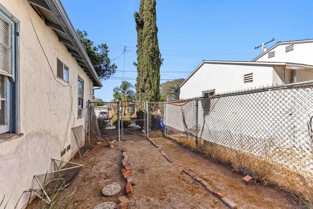 7207 Berkeley Dr., La Mesa, CA 91942