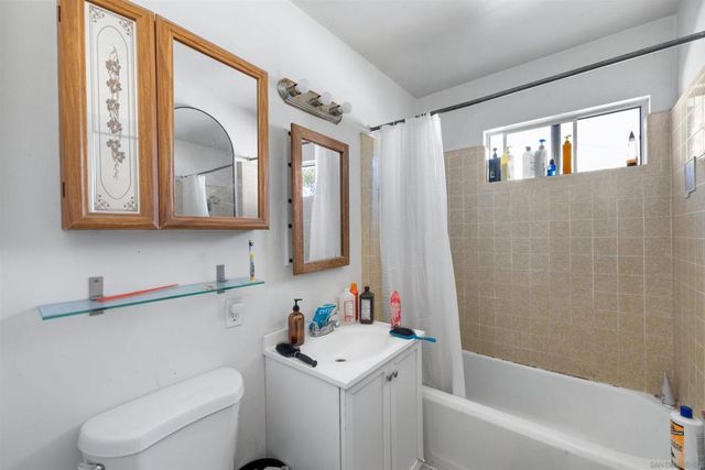 7207 Berkeley Dr., La Mesa, CA 91942