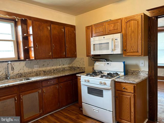 17822 SHERMAN AVE, Hagerstown, MD 21740