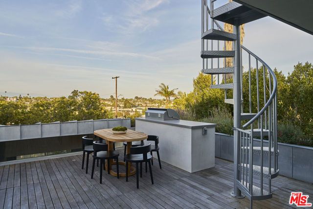 2502 7th Street, Santa Monica, CA 90405