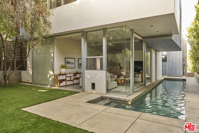 2502 7th Street, Santa Monica, CA 90405