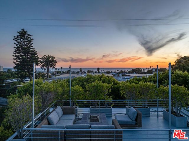 2502 7th Street, Santa Monica, CA 90405