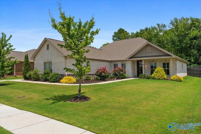 7028 Regency Lane, Gurley, AL 35748