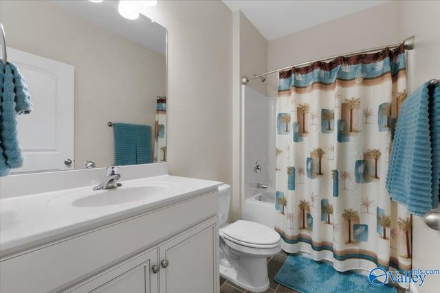 7028 Regency Lane, Gurley, AL 35748