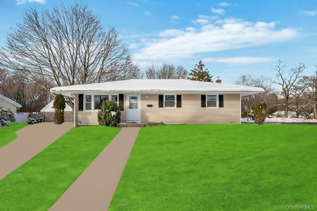 3 Radburn Lane, Port Jefferson Station, NY 11776